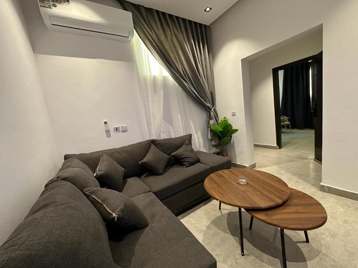 Apartment فاخرة بغرفة نوم وصالة، ودخول ذاتي